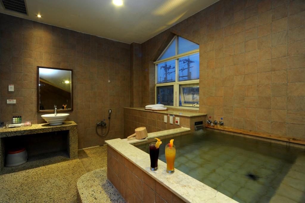 קילונג Chat Hot Spring Resort חדר תמונה